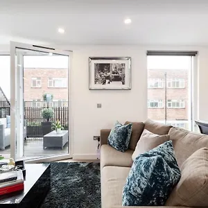  Apartment Premier 3 Bed Lux - Sleeps 8 United Kingdom